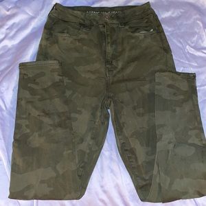 American Eagle skinny jeans